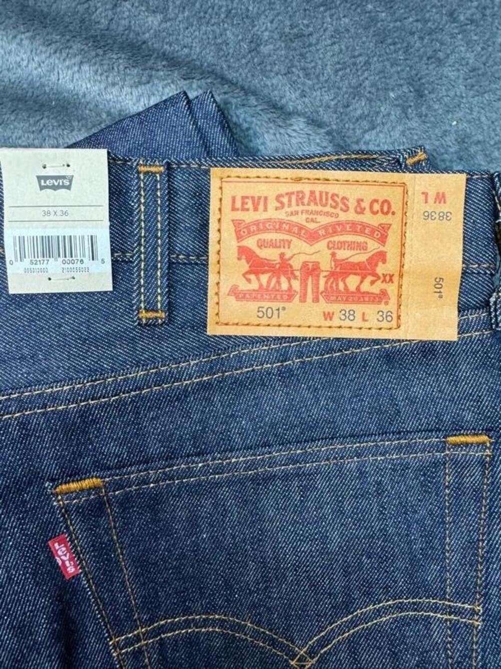 Levi's 501 Jeans Mens 38x36 Blue Raw Straight Button Fly Shrink-To-Fit Denim
